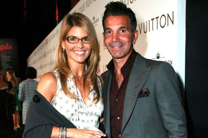 Lori Loughlin Feels 'Betrayed' by Ex Mossimo Giannulli: Source (Exclusive)