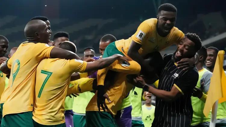 Sudáfrica aplasta 3-0 a Ruanda y clasifica al Mundial tras 12 años