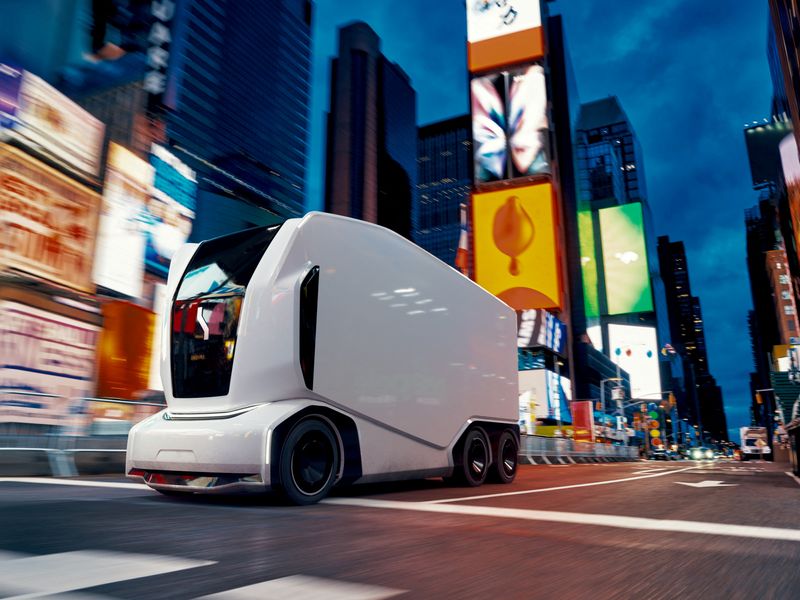 Self-driving truck company Einride raises $100 million