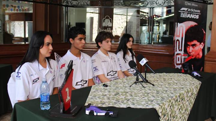 ¡Son estudiantes… y ya diseñan uno de los autos más rápidos de México! Ellos son el Orion Racing Team