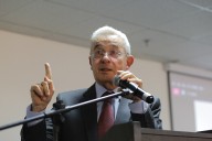 Un Uribe repotenciado marcará ritmo de campaña electoral