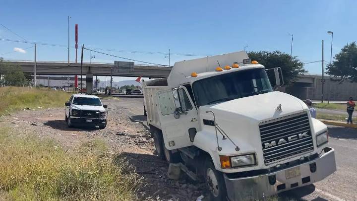 Recupera Policía Municipal camión dompe que fue robado en la colonia Revolución