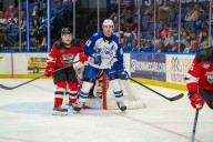 Syracuse Crunch blank Utica Comets, 3