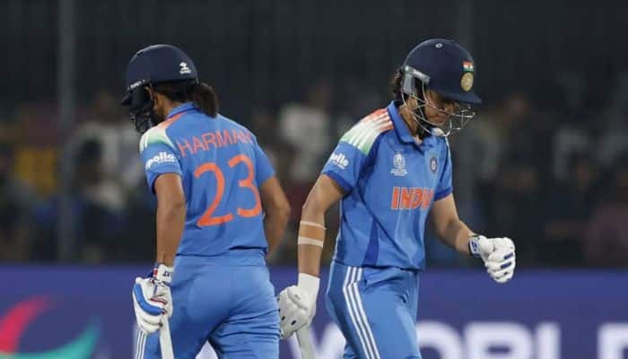 Blame Game in Indian Women's Team Camp After Defeat Against England in ICC Women's World Cup 2025: Harmanpreet Kaur Points Finger at Smriti Mandhana’s Crucial Dismissal
