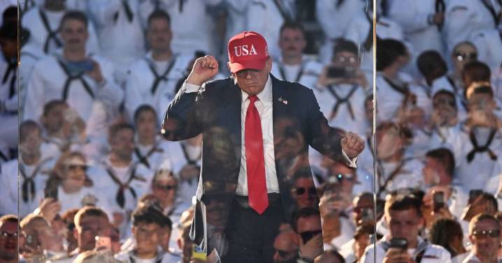 Donald Trump health fears as administration is under pressure to oust president