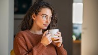 Disfruta del té perfecto, en cuestión de segundos, con este hervidor de agua eléctrico y de diseño retro