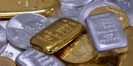 Después de alcanzar precios récord históricos, el oro y la plata registran las caídas más pronunciadas en años: los motivos
