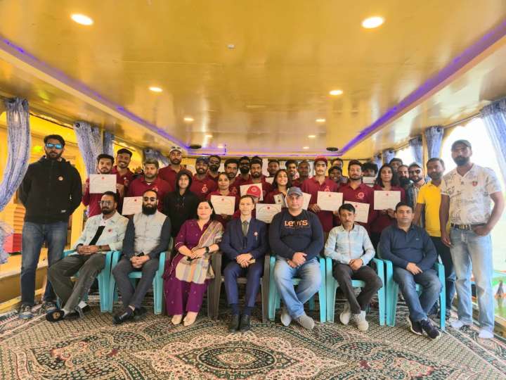 IISM Gulmarg holds Graduation Ceremony of 2nd Water Skiing at Dal Lake