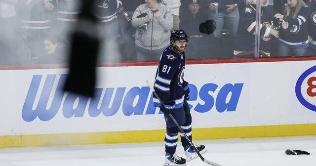 As Toews debuts with Jets, Connor shines in season