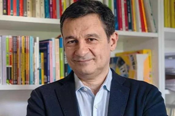 Dario Bressanini, divulgador científico: "Los carbohidratos no engordan más que las proteínas o las grasas, no son el enemigo"