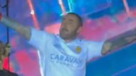 DJ Nano, eufórico con la camiseta del Real Zaragoza