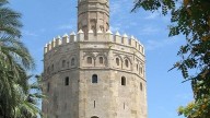 De dónde procede el nombre de la Torre del Oro y otras curiosidades