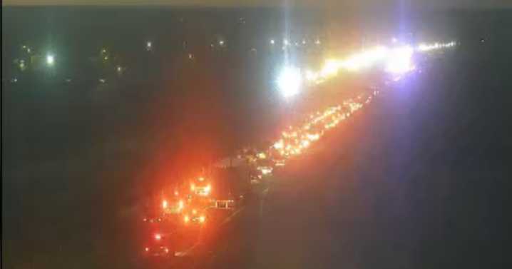 Deadly crash causes delays along north and southbound I