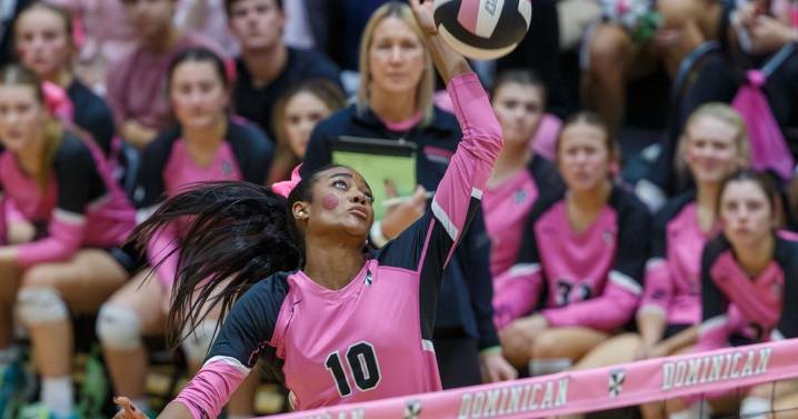 Dominican outlasts Mount Carmel in five sets to complete season sweep