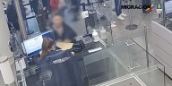 Este es el video que demostró que funcionaria de Migración Colombia cobraba por dejar salir o entrar de manera irregular al país