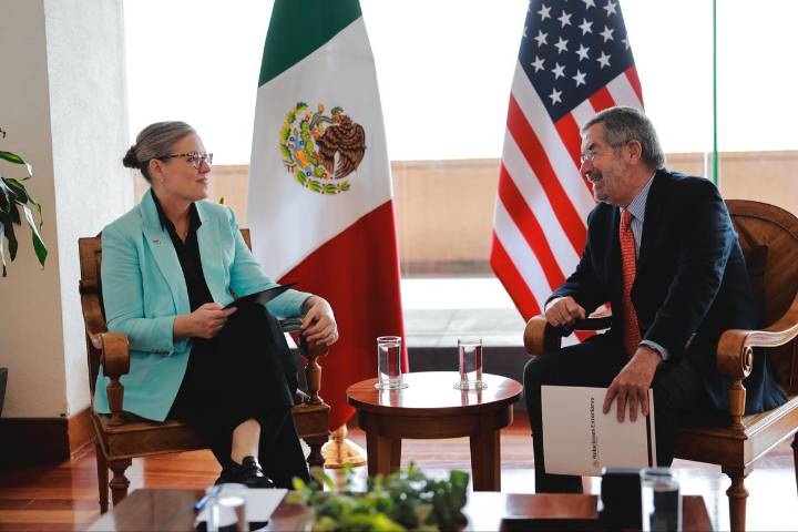 México y Arizona refuerzan cooperación en comercio, turismo y tecnología