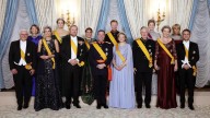 Amalia de Holanda y Elisabeth de Bélgica brillan en la cena de gala de Guillermo y Estefanía