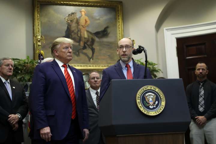 Trump plans new way to torment Democrats as his shutdown continues