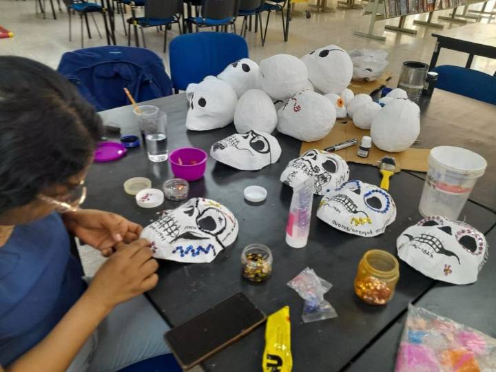 Conserva Gobierno de la Capital tradiciones del Día de Muertos, a través de talleres gratuitos