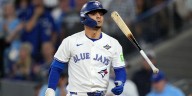 Blue Jays tip caps to Yoshinobu Yamamoto in World Series