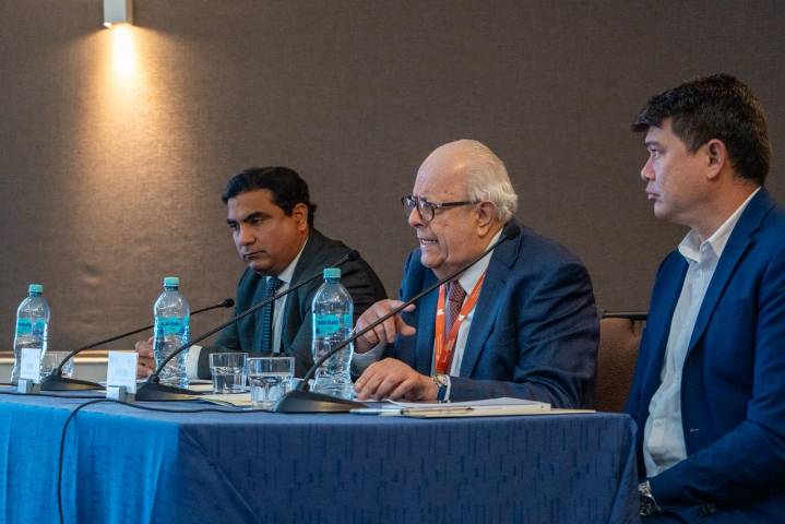 Julio Velarde destaca la recuperación sostenida de la actividad económica