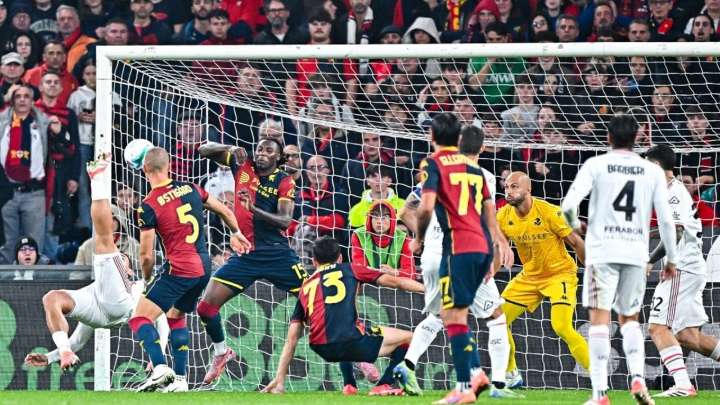 Genoa de Johan Vásquez sigue sin ganar en Serie A: cae ante Cremonese y se hunde en el descenso