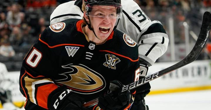 Ducks sign promising young defenseman Jackson LaCombe to 8-year, $72 million contract extension