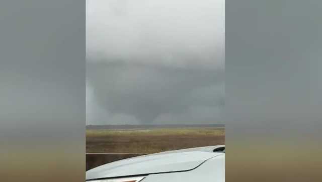 Wild video shows tornado spotted near Gautier, Mississippi
