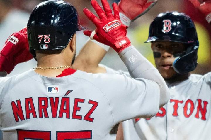 VENEZOLANOS. Carlos Narváez se anota en el libro de récords en su debut en playoffs de MLB [+BREVES]