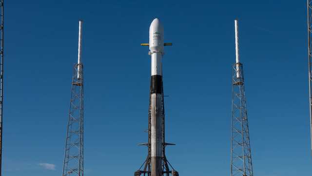 SpaceX launches Falcon 9 rocket carrying Starlink satellites