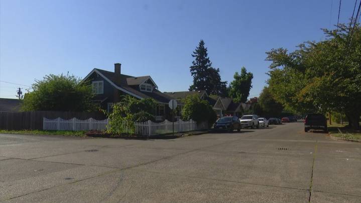 Puyallup high school cross-country runner hit by driver