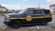 3-vehicle crash at Dupont Blvd. intersection near Lincoln kills man