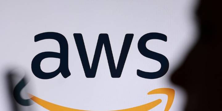 Caída global de Amazon colapsó servicios de banca, juegos y más: Fortnite, Roblox, ChatGPT, Snapchat y más