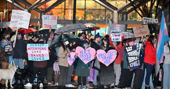 Trump pushes an end to medical care for transgender youth nationally