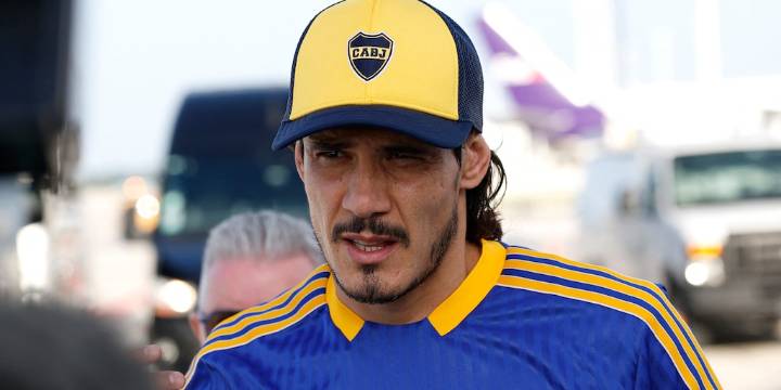 Edinson Cavani encendió la alarma en Boca Juniors: estudios por molestia y posible baja ante Barracas Central