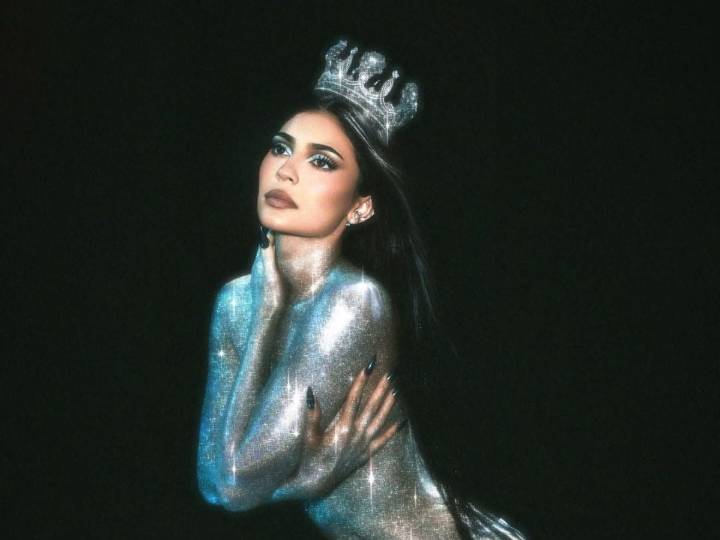 Kylie Jenner debuta en la música y revive su era más icónica; así suena su canción