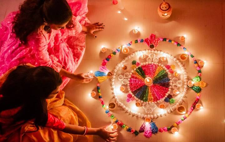 Diwali 2025 Festival Calendar: When Is Dhanteras, Choti Diwali, Lakshmi Puja, and Bhai Dooj? Know Full Dates and Puja Timings