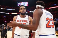 Knicks HC Has Strong Words for Big Man Pairing