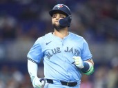 Bichette se alista para jugar la SM en la intermedia