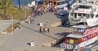 Satisfacción por el coto a los ‘party boats’ del Paseo Marítimo pero «habrá que mirar cuáles son»