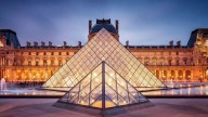 Robo en el Louvre: se llevaron joyas de Napoleón y el museo está cerrado al público