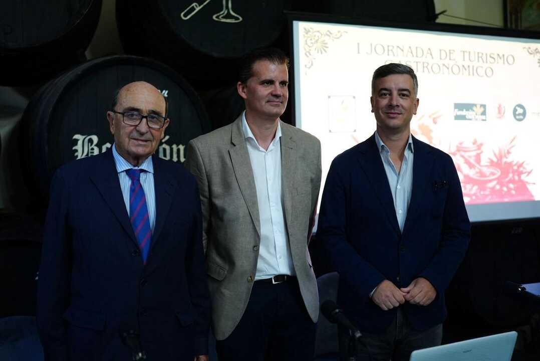 Estepa impulsa el oleoturismo con su primera Jornada de Turismo Gastronómico