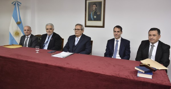 La mayoría de los miembros del Tribunal Superior de Justicia convocaron a reunión paritaria con el gremio judicial