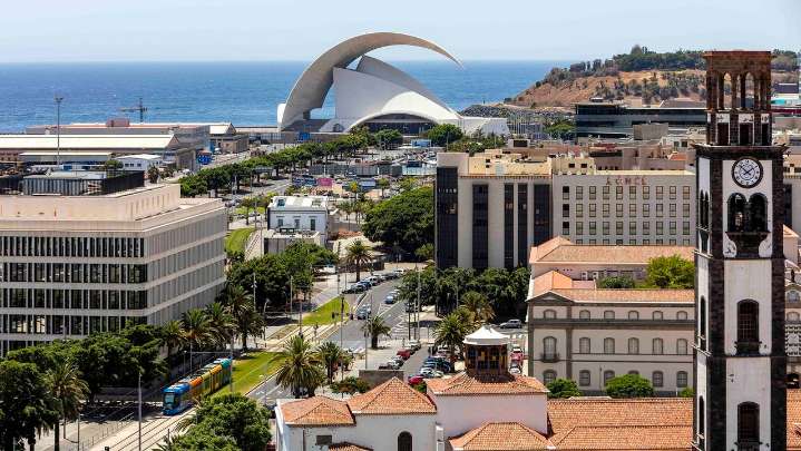 La estafa inmobiliaria de Tenerife que se gestó con el poder de un constructor asturiano: así vendían propiedades sin saberlo los dueños
