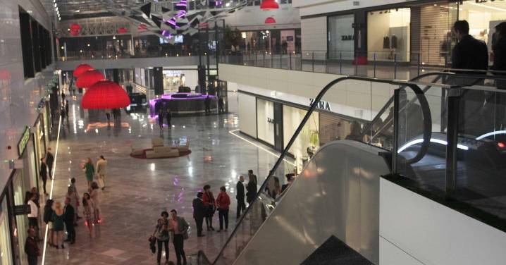 Tomás Olivo, dueño del Nevada Shopping, ultima la compra del Centro Comercial Serrallo de Granada