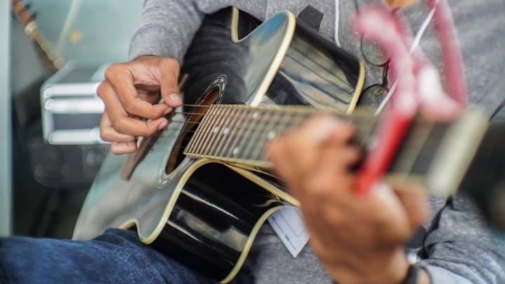 Was I wrong to sell my ex’s guitar after he left it at my flat?