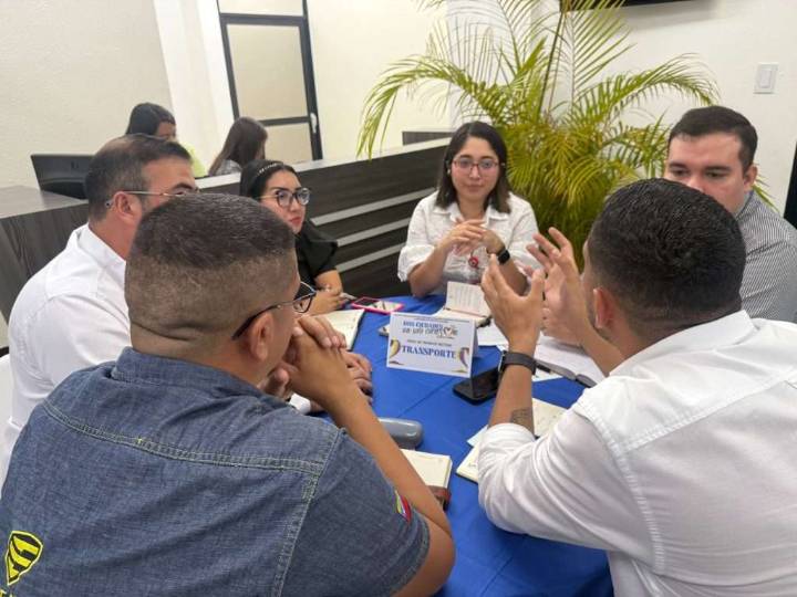 Acuerdan combatir “la piratería” en la frontera colombo