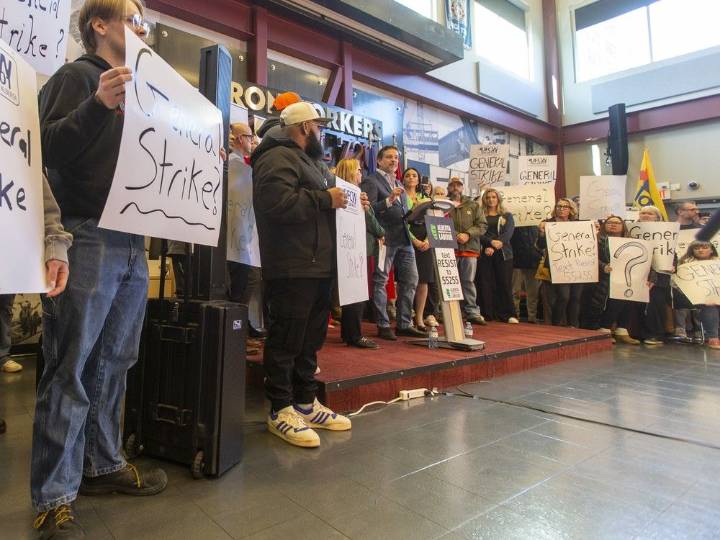 Letters: An Alberta general strike a costly calculation