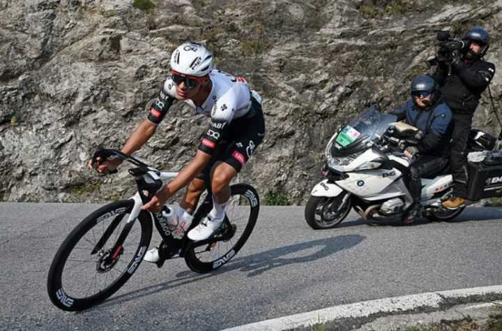Isaac del Toro conquista el Giro del Veneto y alcanza su 16ª victoria de la temporada