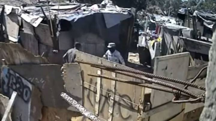 Captan a presuntos elementos de la Guardia Nacional dando tablazos a detenidos (Video)